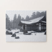 Oriental House in Bossen bedekt in sneeuw Legpuzzel (Horizontaal)