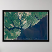 Oriental North Carolina Satellite Poster Map (Voorkant)