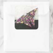 Origami Butterfly over Floral Paper Vierkante Sticker (Tas)