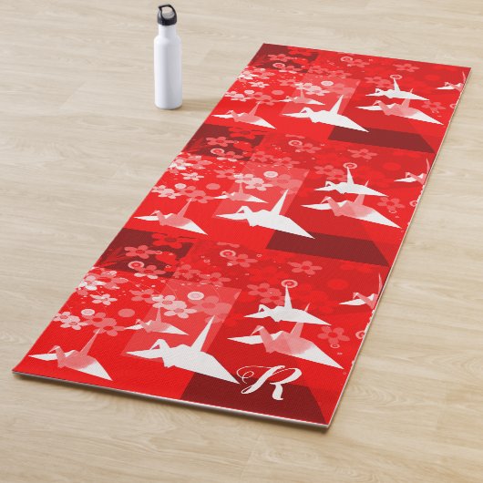 Origami kranen monogrammed yoga mat (In situ)