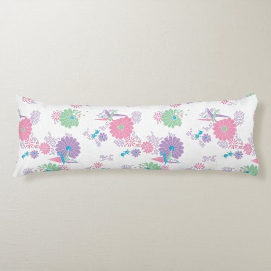 Origami Paper Cranes and Flowers Body Pillow Lichaamskussen (Voorkant)