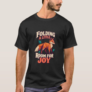 Origami Vos Vouwen van een Klein Kamer voor Vreugd T-shirt