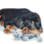 origineel hondportret van rottweiler puppy dog zakhorloge<br><div class="desc">Deze schattige puppy rottweiler gooit zijn luie muis/teddyse speelgoed in de gaten. Hij lijkt erop dat hij iemand aanlokt om met hem mee te draaien. Die grote puppy rotty ogen shows iedereen wat grote wasverzachters zijn. Dit schattige puppy rottweiler schilderij ziet er geweldig uit op dit zakhorloge en maakt een...</div>