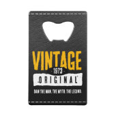  Origineel Zwart & Goud Lederen Geboorte Jaar Creditkaart Flessenopener (Voorkant)