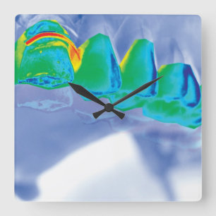 Originele tand van de Dentist Wall klok