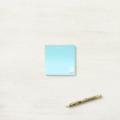 Originele Witte Amaryllis Bloem op Lichtblauw Post-it® Notes (Op bureau)