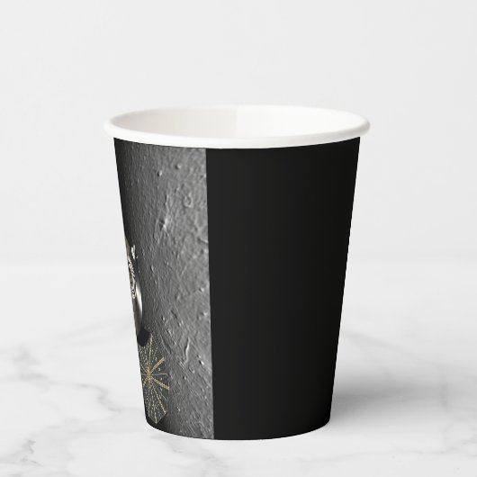 Orion Spacecraft in Lunar Orbit Papieren Bekers (Links)