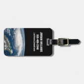 Orkaan Dorian boven de Atlantische Oceaan. Bagagelabel (Voorkant horizontaal)