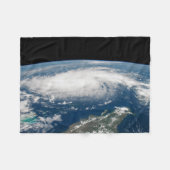 Orkaan Dorian boven de Atlantische Oceaan. Fleece Deken (Voorkant (Horizontaal))