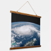 Orkaan Dorian boven de Atlantische Oceaan. Hangend Wandkleed (Gebogen)