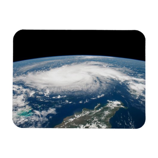 Orkaan Dorian boven de Atlantische Oceaan. Magneet (Horizontaal)