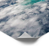 Orkaan Dorian boven de Atlantische Oceaan. Poster (Hoek)