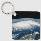 Orkaan Dorian boven de Atlantische Oceaan. Sleutelhanger (Voorkant)