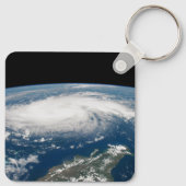 Orkaan Dorian boven de Atlantische Oceaan. Sleutelhanger (Achterkant)