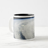 Orkaan Ike 7 Tweekleurige Koffiemok (Voorkant links)