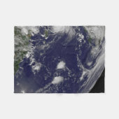 Orkaan Irene trekt door de Bahama's. Fleece Deken (Voorkant (Horizontaal))