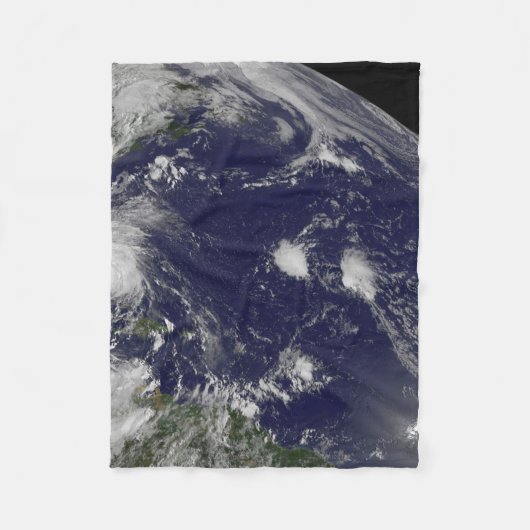 Orkaan Irene trekt door de Bahama's. Fleece Deken (Voorkant)