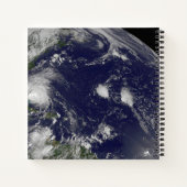 Orkaan Irene trekt door de Bahama's. Notitieboek (Achterkant)