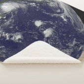 Orkaan Irene trekt door de Bahama's. Sherpa Deken (3/4)