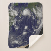 Orkaan Irene trekt door de Bahama's. Sherpa Deken (Voorkant)