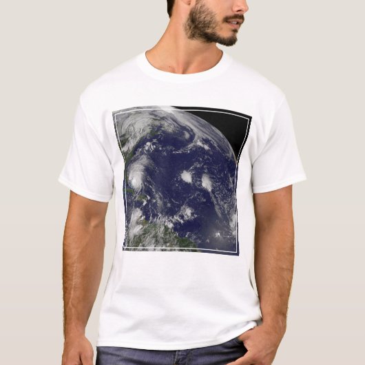 Orkaan Irene trekt door de Bahama's. T-shirt (Voorkant)