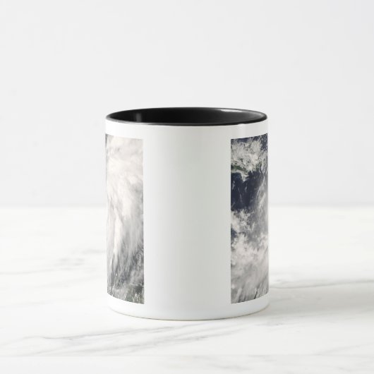 orkaan Omar Mok (Midden)