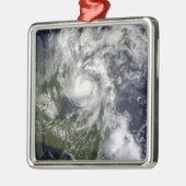 orkaan Paula Metalen Ornament (Links)