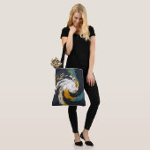 orkaan twirl tote bag (Op model)