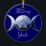 Ornament cirkel van godin Symbol<br><div class="desc">Drievoudig goddessensymbool,  drie longfasen. Volledige maan met pentagram,  waxing en aflopende maan. Mystisch,  doorschijnend blauw op zwart. Vrouwen,  moeder,  meisje en kruid. Gift for Wiccans and neo-Pagans.</div>