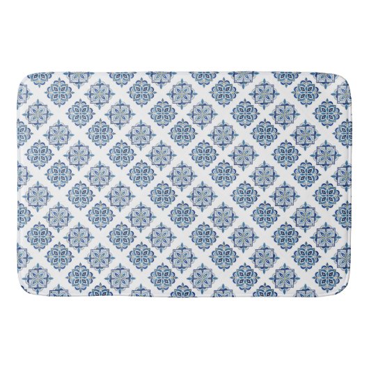 Ornament geborduurd blauw op wit badmat (Voorkant)