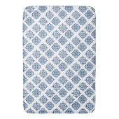 Ornament geborduurd blauw op wit badmat (Voorkant Verticaal)