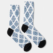 Ornament geborduurd blauw op wit sokken (Rechts)