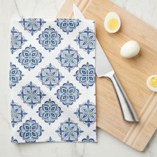 Ornament geborduurd blauw op wit theedoek (Quarter Fold)
