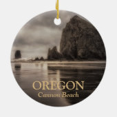 Ornament: Haystack Rock Rock and Needles (Circle) Keramisch Ornament (Achterkant)