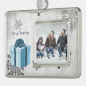 Ornament met blauw kerstcadeau (Links)