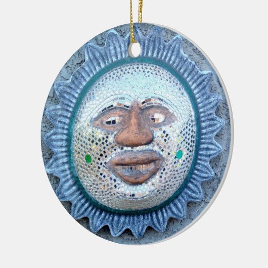 ornament met een grappig zonnetje (Links)