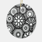 Ornament met zwarte en witte florale oplossing (Links)