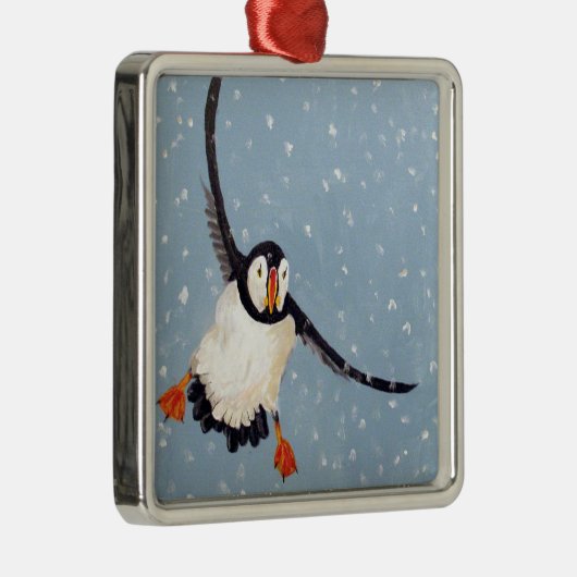 ornament op het plein "Een speelse Puffin" (Rechts)