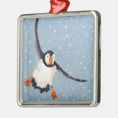 ornament op het plein "Een speelse Puffin" (Links)