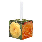 Ornament van Floral cube (Voorkant hoekig)