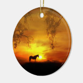 Ornament van mooie paarden en zonnepannen (Links)