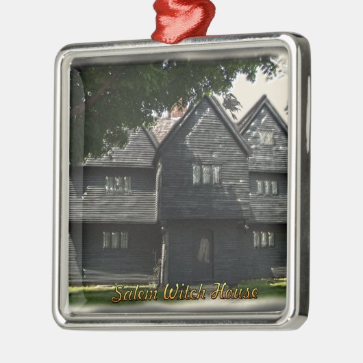 Ornament van Salem Witch House (Links)
