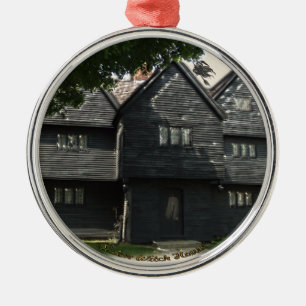 Ornament van Salem Witch House
