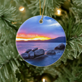 Ornament voor kerstbomen in het meer