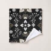 Ornate black and white floral pattern bad handdoek (Wasdoekje)
