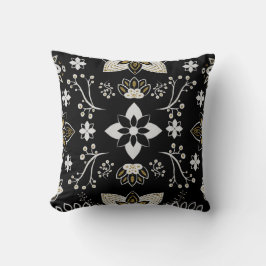 Ornate black and white floral pattern  kussen
