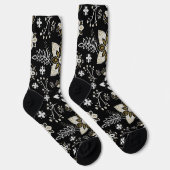 Ornate black and white floral pattern sokken (Rechts)