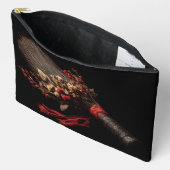 Ornate Broom Etui (Open)