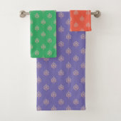 Ornate Damask Pattern in Orange, Purple & Green Bad Handdoek (Insitu)