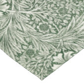 Ornate floral pattern of white flowers & leaves tafelkleed (Gekanteld)